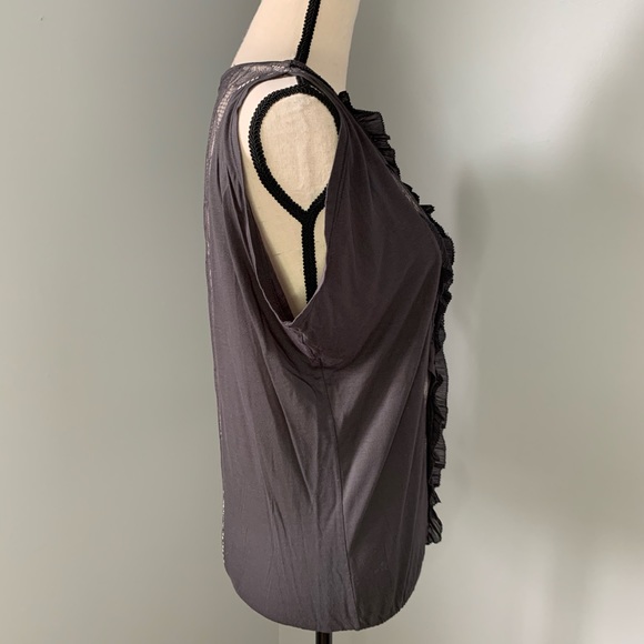 EXPRESS Sleeveless Top with Lace Back. - Picture 4 of 9